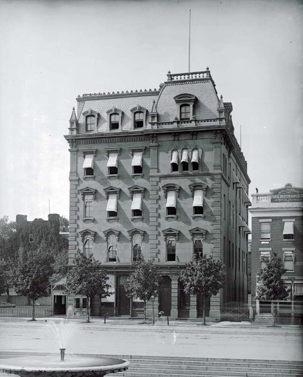 Freedmans-Savings-Bank-building-Pennsylvania-Avenue-Washington-DC-1880s